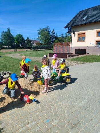 fdc4d741-c059-4d0c-8c7d-c5d3a8e02dfc.jpeg
