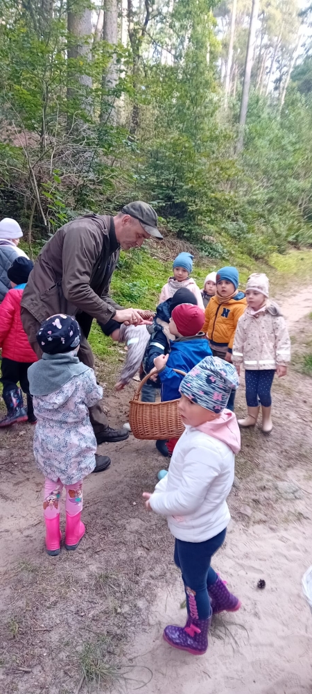Misie - wizyta w Płaszczycy i spotkanie z leśniczym 
