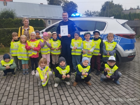 Sówki - wizyta na Posterunku Policji w Przechlewie 